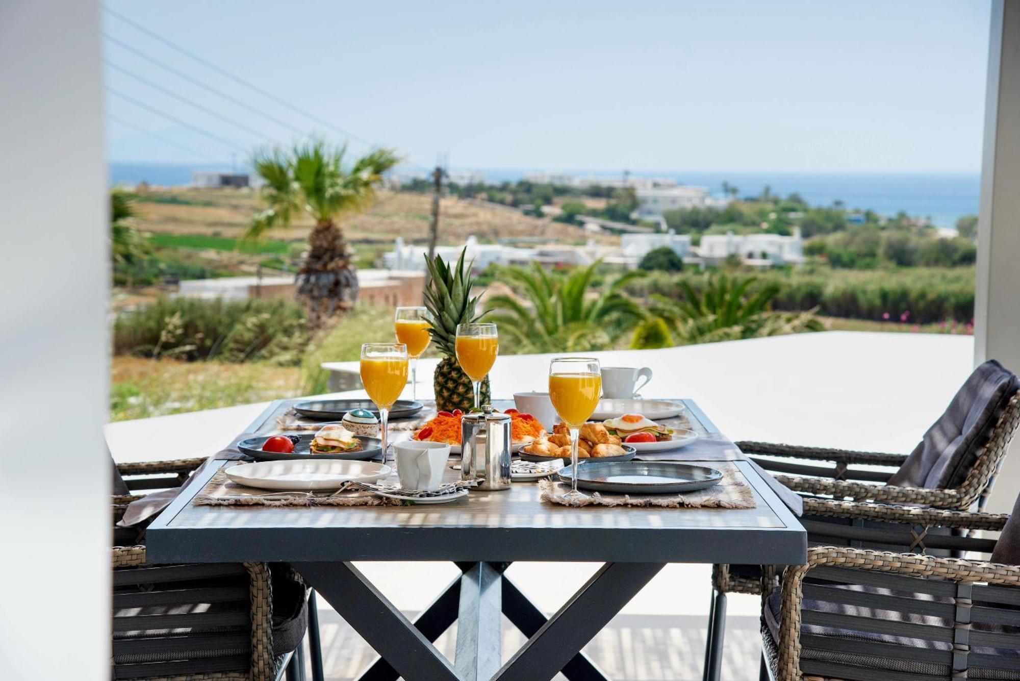 Golden Bay Luxury Villas And Suites Chrisi Akti  Exterior photo