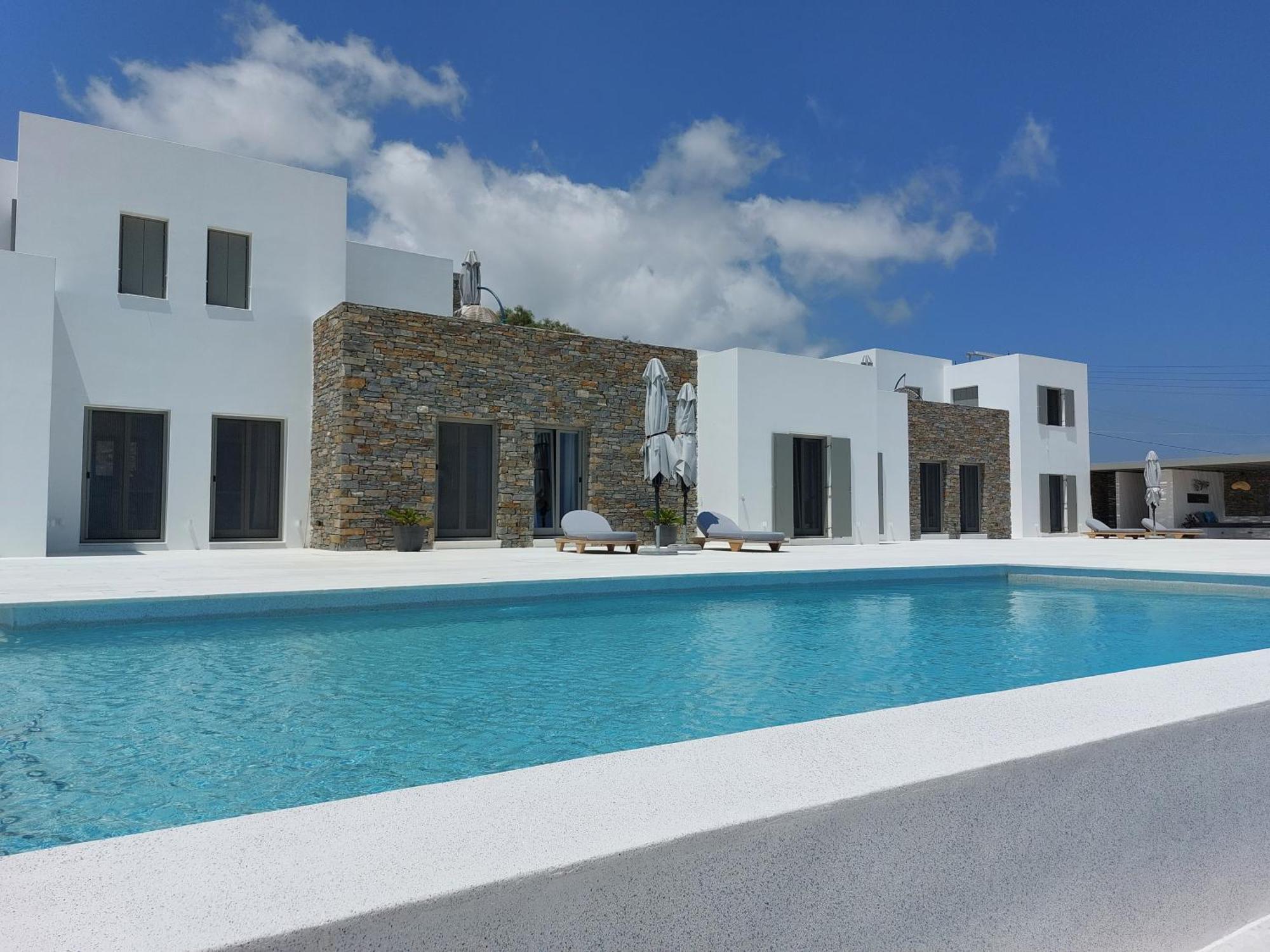 Golden Bay Luxury Villas And Suites Chrisi Akti  Exterior photo