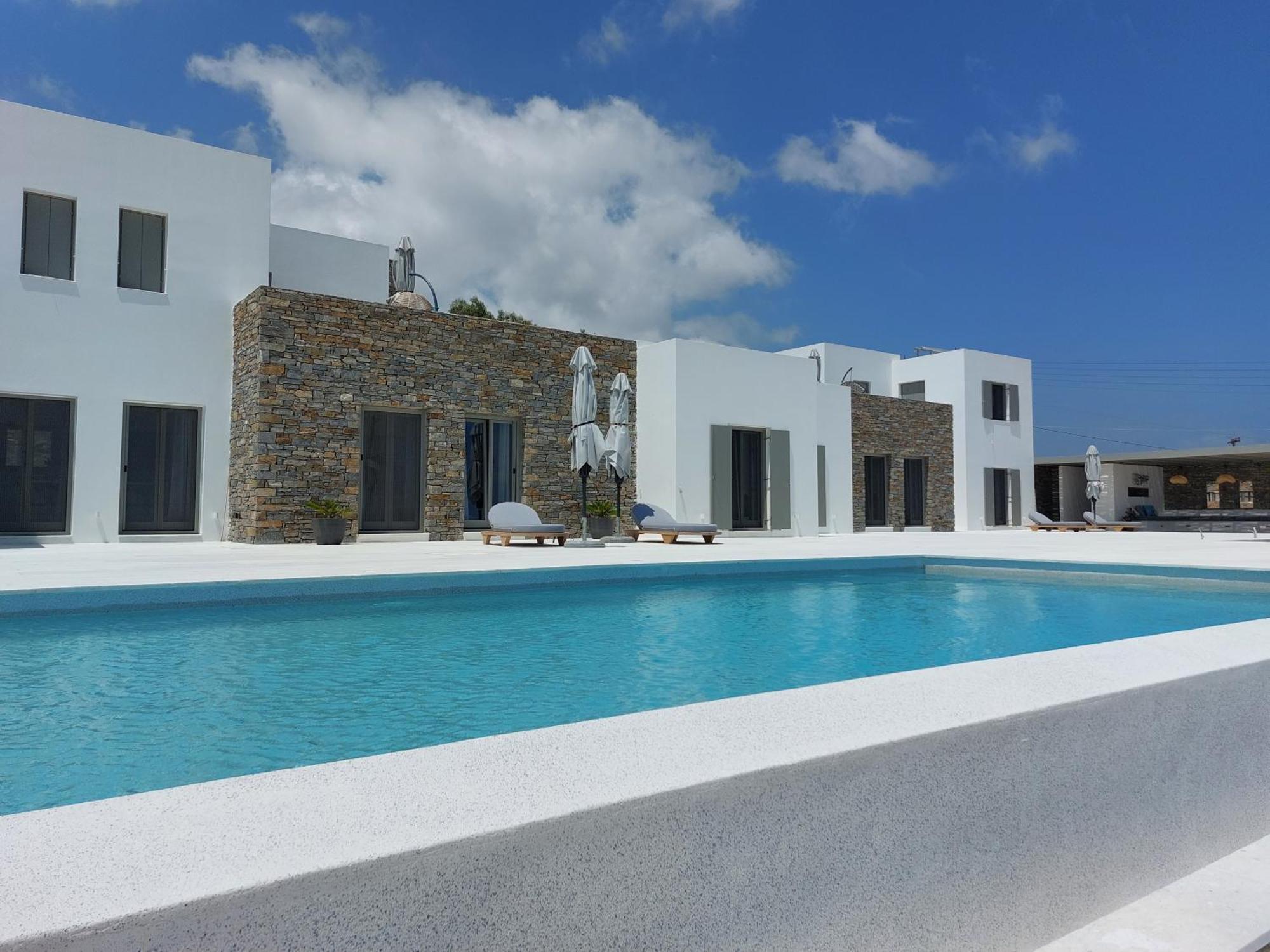 Golden Bay Luxury Villas And Suites Chrisi Akti  Exterior photo
